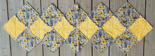 48" Roosters/Sunflowers Table Runner